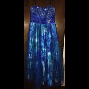 Formal/Prom gown with floral underlay, Size 16/17